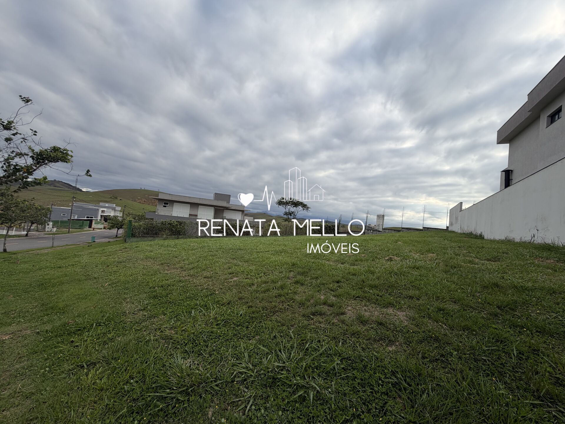 Terreno de Esquina no Alphaville